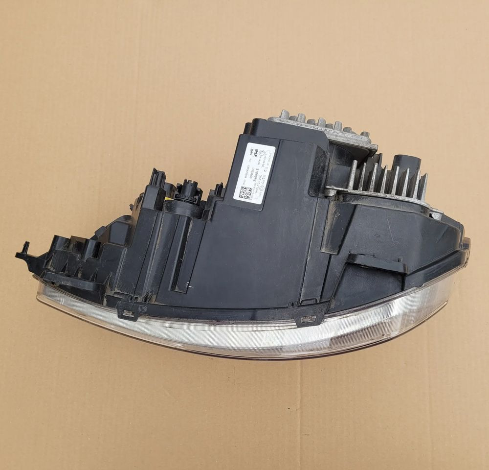 LAMPA LED DAF XG XD LEWA ORYGINAŁ 2188982 CHWALIM116 - Apšvietimas - Sunkvežimis: foto 2 LAMPA LED DAF XG XD LEWA ORYGINAŁ 2188982 CHWALIM116 - Apšvietimas - Sunkvežimis: foto 2