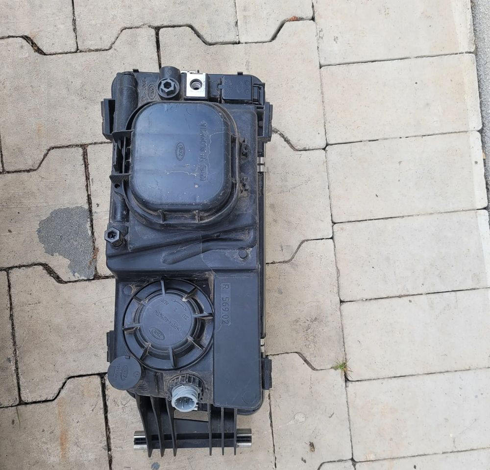 LAMPA MAN TGL E6 PRAWA ORYGINAŁ 81.25101-6638 - Apšvietimas - Sunkvežimis: foto 2 LAMPA MAN TGL E6 PRAWA ORYGINAŁ 81.25101-6638 - Apšvietimas - Sunkvežimis: foto 2