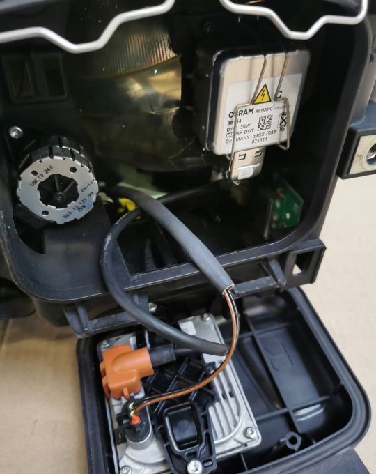 LAMPA XENON MAN TGX TGS RH.ORYGINAŁ LIFT MOCNY LED - Priekinis žibintas - Sunkvežimis: foto 5 LAMPA XENON MAN TGX TGS RH.ORYGINAŁ LIFT MOCNY LED - Priekinis žibintas - Sunkvežimis: foto 5