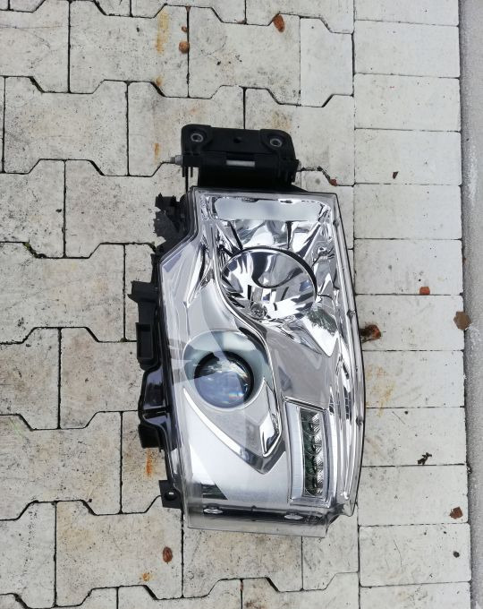 LAMPA XENON RENAULT RANGE T GAMA Lewy ORYGINAŁ - Priekinis žibintas - Sunkvežimis: foto 1 LAMPA XENON RENAULT RANGE T GAMA Lewy ORYGINAŁ - Priekinis žibintas - Sunkvežimis: foto 1