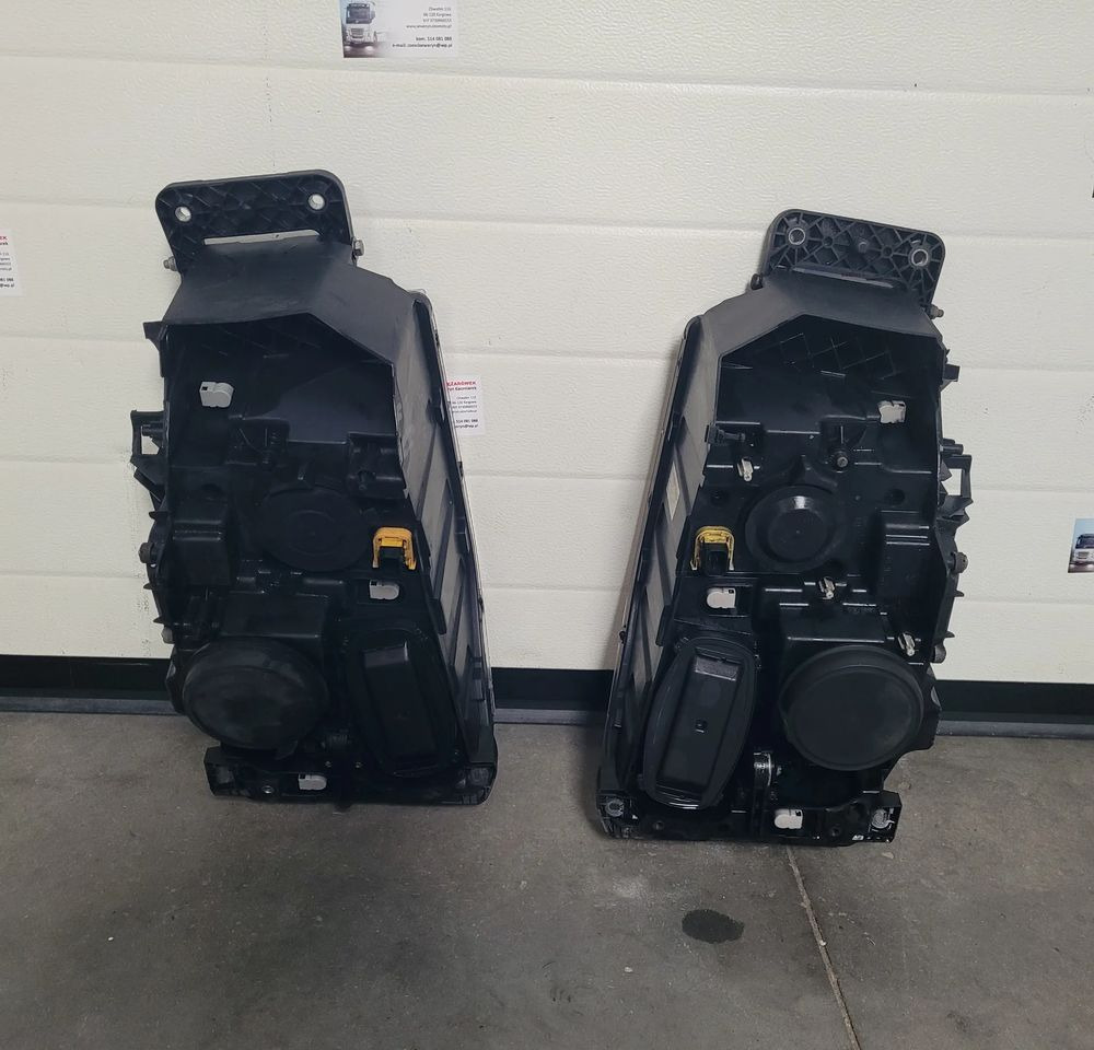 LAMPA XENON RENAULT RANGE T PRAWA LEWA - Apšvietimas - Sunkvežimis: foto 4 LAMPA XENON RENAULT RANGE T PRAWA LEWA - Apšvietimas - Sunkvežimis: foto 4