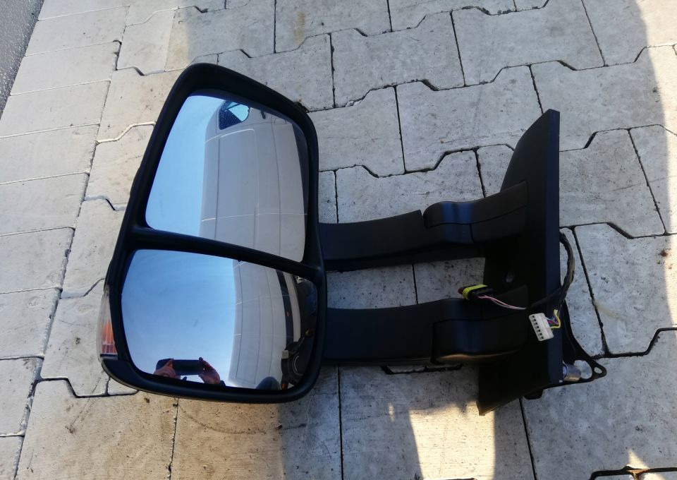 LUSTERKO IVECO DAILY ELEKTRYCZNE ORYGINAŁ - Galinio vaizdo veidrodis: foto 1 LUSTERKO IVECO DAILY ELEKTRYCZNE ORYGINAŁ - Galinio vaizdo veidrodis: foto 1