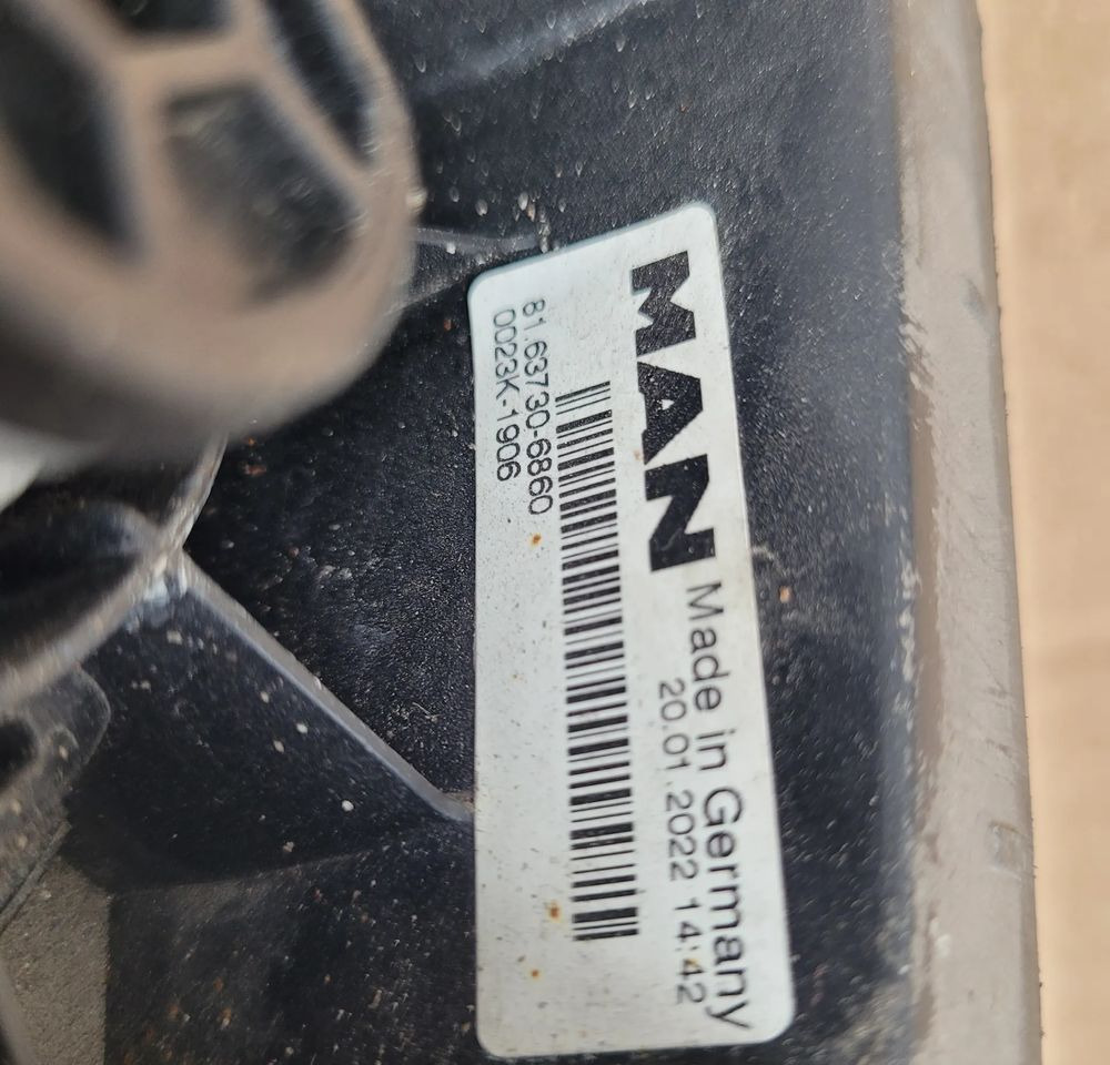 LUSTERKO LUSTERKA RH MAN TG3 ORYGINAŁ 81.63730-6860 CHWALIM116 - Galinio vaizdo veidrodis - Sunkvežimis: foto 3 LUSTERKO LUSTERKA RH MAN TG3 ORYGINAŁ 81.63730-6860 CHWALIM116 - Galinio vaizdo veidrodis - Sunkvežimis: foto 3