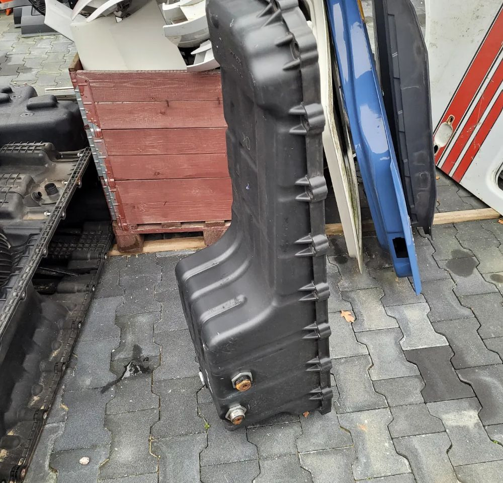 MISKA OLEJOWA RENAULT RANGE T 13 DXI 13 - Alyvos karteris - Sunkvežimis: foto 2 MISKA OLEJOWA RENAULT RANGE T 13 DXI 13 - Alyvos karteris - Sunkvežimis: foto 2