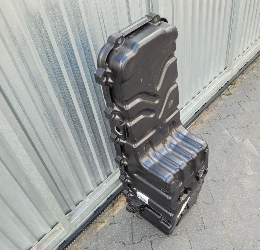 MISKA OLEJOWA RENAULT RANGE T 22242776 - Alyvos karteris - Sunkvežimis: foto 3 MISKA OLEJOWA RENAULT RANGE T 22242776 - Alyvos karteris - Sunkvežimis: foto 3