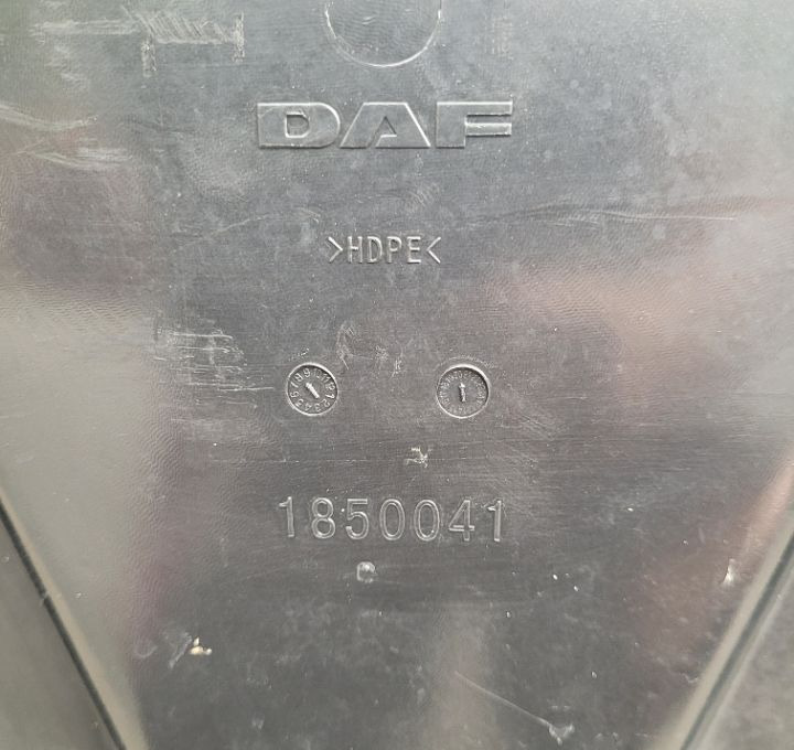 OBUDOWA POKRYWA AKUMULATOROW DAF XF 106 ORYGINAL 1850041 - Kėbulas ir išorė - Sunkvežimis: foto 3 OBUDOWA POKRYWA AKUMULATOROW DAF XF 106 ORYGINAL 1850041 - Kėbulas ir išorė - Sunkvežimis: foto 3