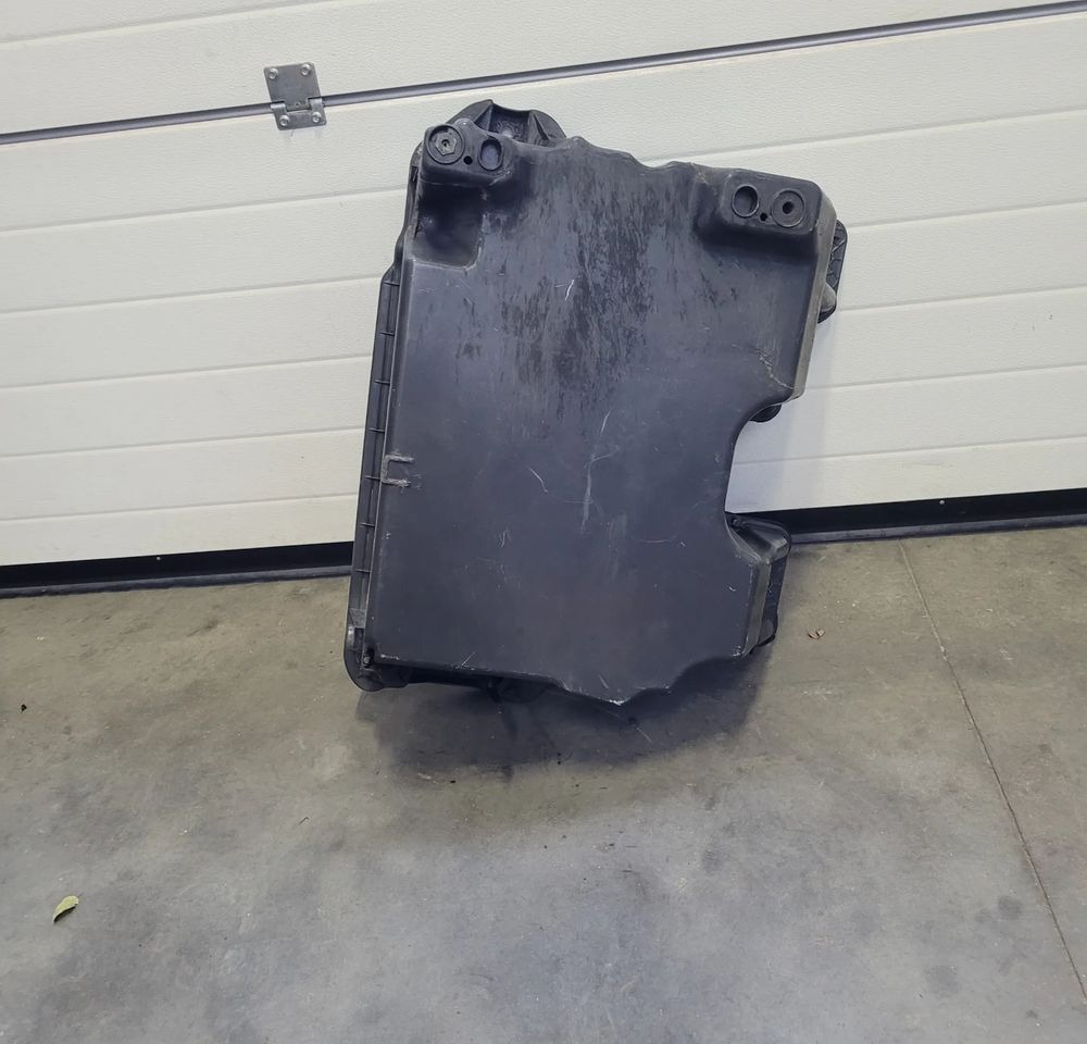 SCHOWEK BOCZNY RENAULT GAMA T 82226073 CHWALIM116 - Kėbulas ir išorė - Sunkvežimis: foto 2 SCHOWEK BOCZNY RENAULT GAMA T 82226073 CHWALIM116 - Kėbulas ir išorė - Sunkvežimis: foto 2