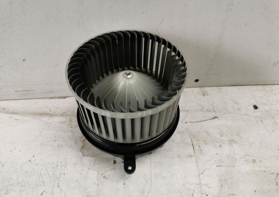 Silniczek nagrzewnicy MERCEDES ACTROS MP4 - Salono ventiliatorius - Sunkvežimis: foto 1 Silniczek nagrzewnicy MERCEDES ACTROS MP4 - Salono ventiliatorius - Sunkvežimis: foto 1