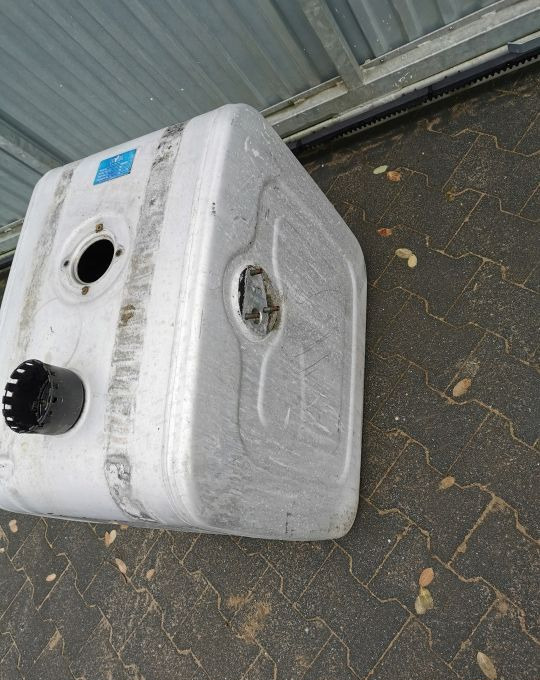 ZBIORNIK OLEJU HYVA OM 14018231 - Hidraulinis bakas - Sunkvežimis: foto 2 ZBIORNIK OLEJU HYVA OM 14018231 - Hidraulinis bakas - Sunkvežimis: foto 2