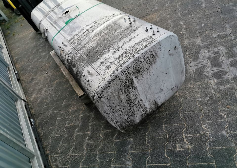 ZBIORNIK PALIWA DAF XF CF E6 690L 1945569 - Degalų bakas - Sunkvežimis: foto 5 ZBIORNIK PALIWA DAF XF CF E6 690L 1945569 - Degalų bakas - Sunkvežimis: foto 5