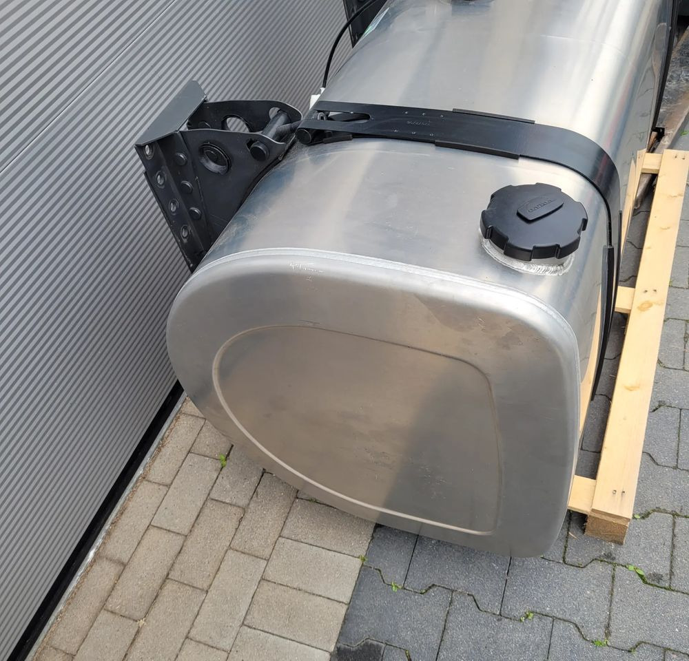 ZBIORNIK PALIWA VOLVO FH4 FH5 GAMA 140X70X70CM 21516453 570L CHWALIM116 - Degalų bakas - Sunkvežimis: foto 2 ZBIORNIK PALIWA VOLVO FH4 FH5 GAMA 140X70X70CM 21516453 570L CHWALIM116 - Degalų bakas - Sunkvežimis: foto 2