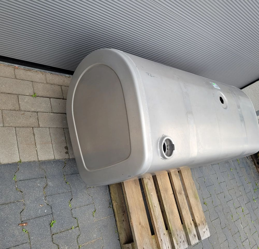 ZBIORNIK PALIWA VOLVO FH4 FH5 GAMA 150X55X68 CM 475L 22038784 CHWALIM116 - Degalų bakas - Sunkvežimis: foto 2 ZBIORNIK PALIWA VOLVO FH4 FH5 GAMA 150X55X68 CM 475L 22038784 CHWALIM116 - Degalų bakas - Sunkvežimis: foto 2