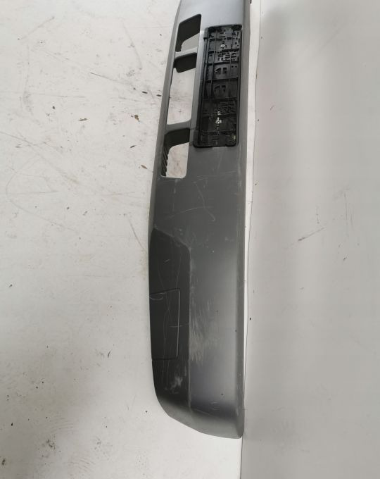 ZDERZAK MERCEDES VARIO 670 ORYGINAŁ - Bamperis - Komercinis automobilis: foto 5 ZDERZAK MERCEDES VARIO 670 ORYGINAŁ - Bamperis - Komercinis automobilis: foto 5