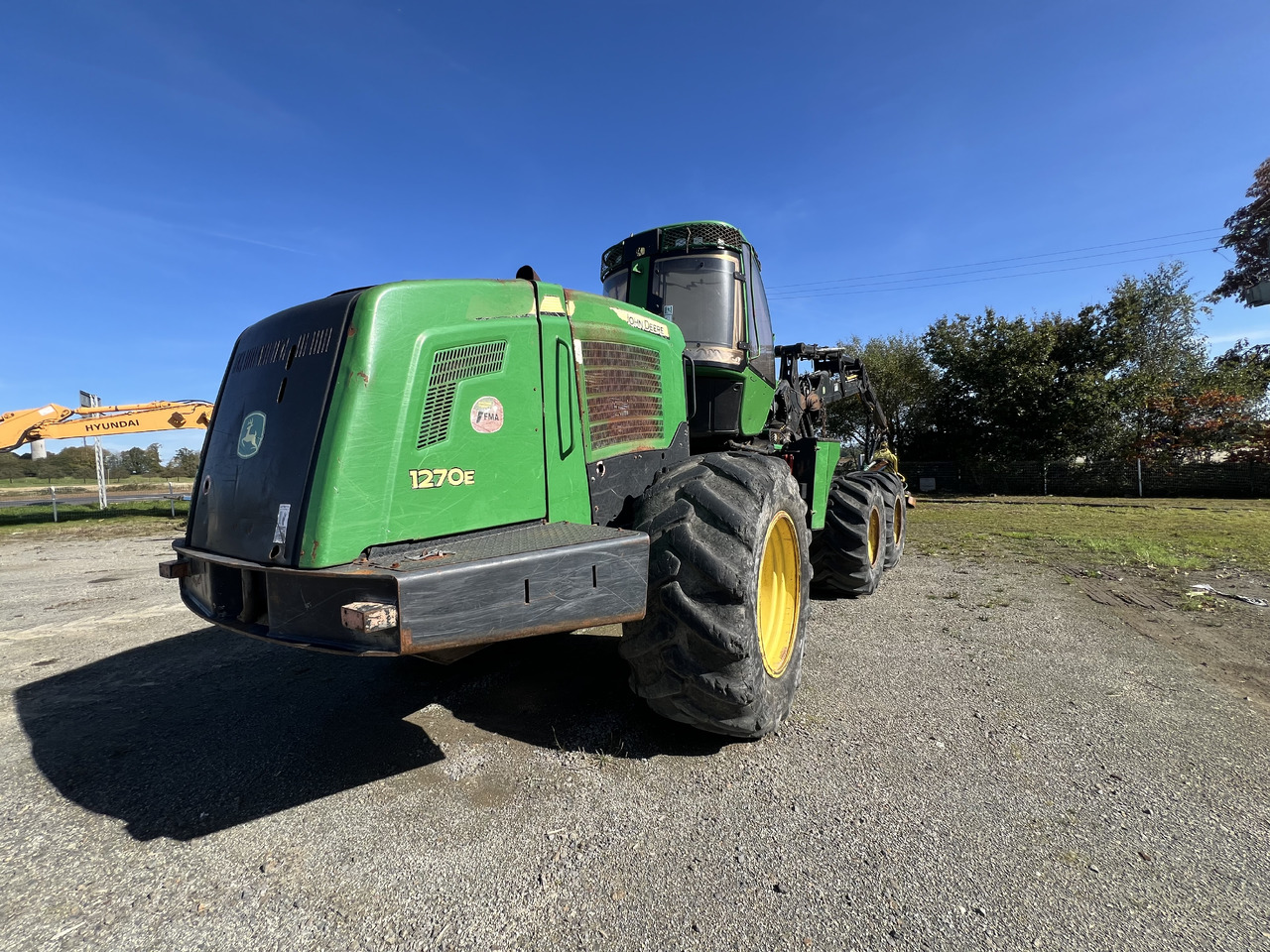 JOHN DEERE 1270E - Harvesteris: foto 3 JOHN DEERE 1270E - Harvesteris: foto 3