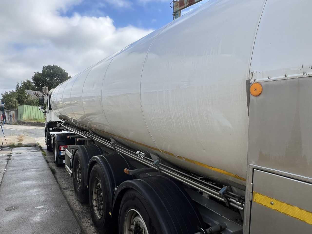 Maisonneue - Puspriekabė cisterna: foto 1 Maisonneue - Puspriekabė cisterna: foto 1