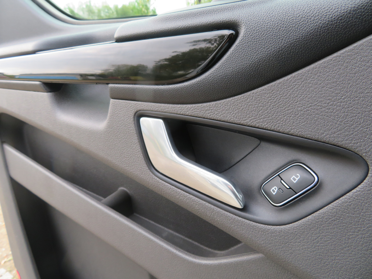 Mažas furgonas Ford Transit Custom 2.0tdci: foto 16