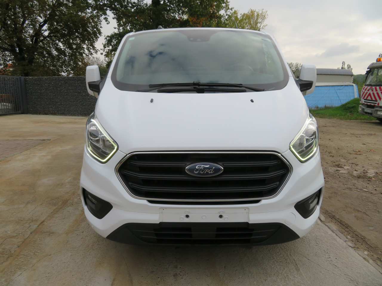 Ford Transit Custom 2.0tdci - Mažas furgonas: foto 2 Ford Transit Custom 2.0tdci - Mažas furgonas: foto 2
