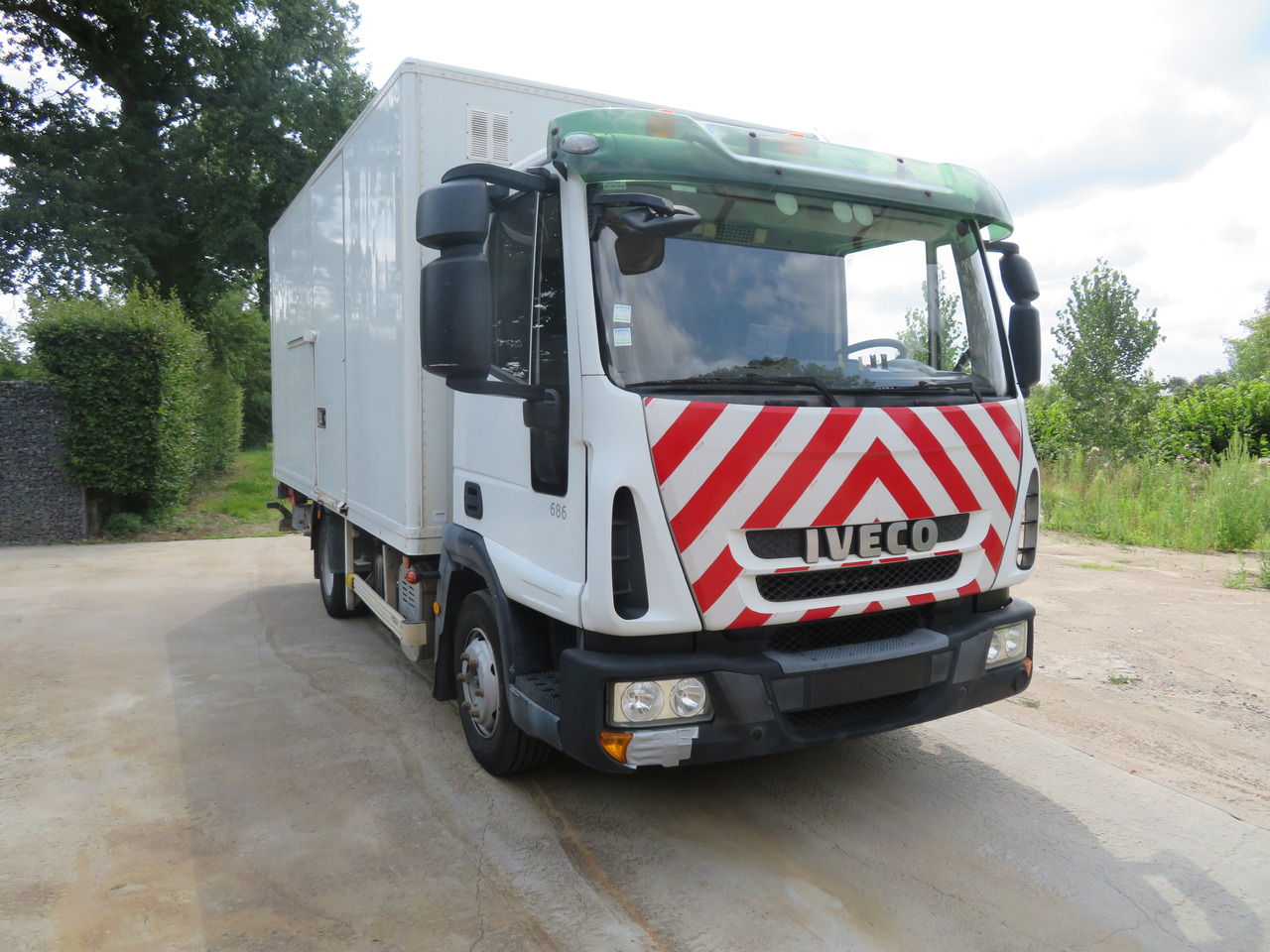 Iveco Eurocargo ML100E18 - Furgonas sunkvežimis: foto 1 Iveco Eurocargo ML100E18 - Furgonas sunkvežimis: foto 1