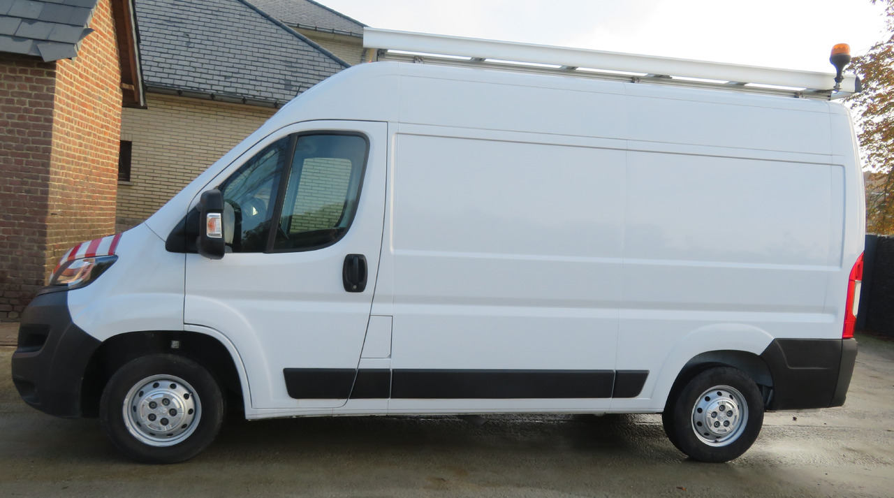 Peugeot Boxer 2.2 BlueHDi - L2H2 - Krovininis mikroautobusas: foto 4 Peugeot Boxer 2.2 BlueHDi - L2H2 - Krovininis mikroautobusas: foto 4