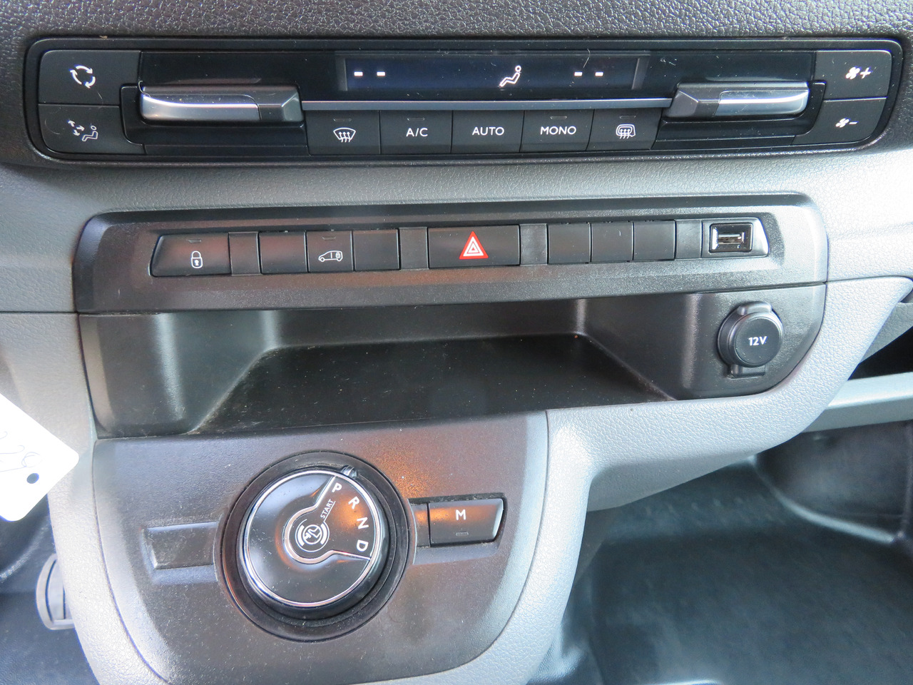 Krovininis mikroautobusas Peugeot Expert 2.0 BlueHDi - L3 - Automaat: foto 13