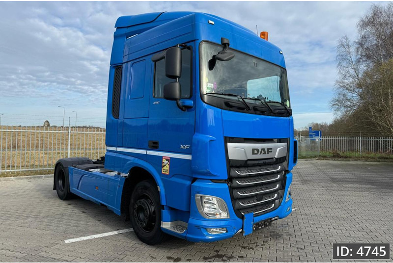 DAF XF 450 SC, Euro 6, / Fridge - Vilkikas: foto 4 DAF XF 450 SC, Euro 6, / Fridge - Vilkikas: foto 4