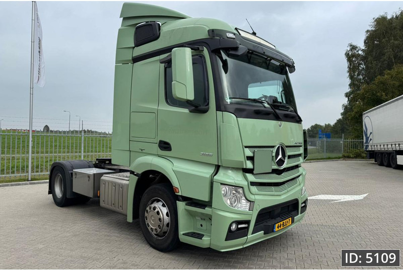 Mercedes-Benz Actros 1836 StreamSpace, Euro 6 - Vilkikas: foto 4 Mercedes-Benz Actros 1836 StreamSpace, Euro 6 - Vilkikas: foto 4