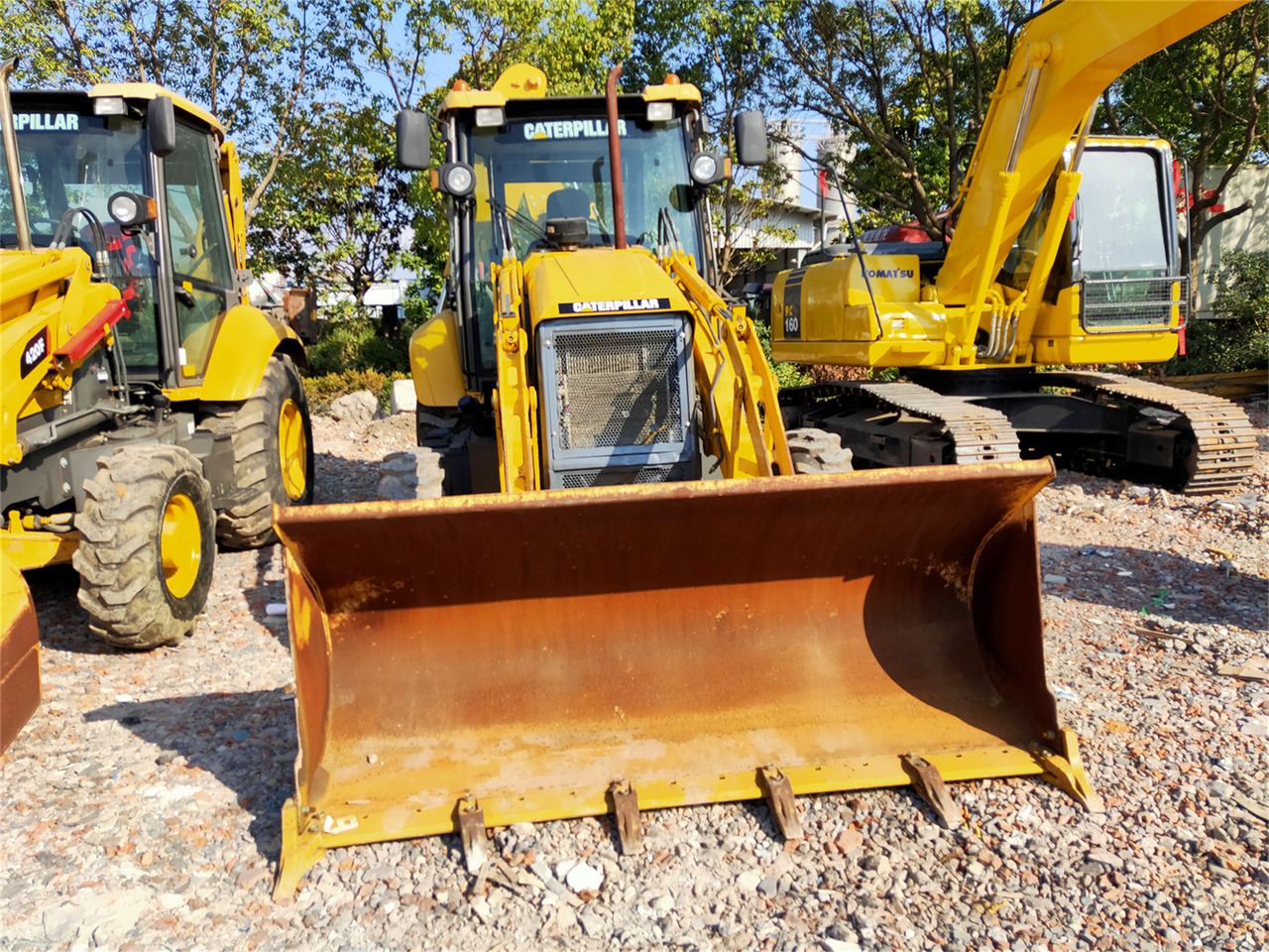 CATERPILLAR Backhoe Loader 420F Click Here for Discount - Ekskavatorius-krautuvas: foto 2 CATERPILLAR Backhoe Loader 420F Click Here for Discount - Ekskavatorius-krautuvas: foto 2