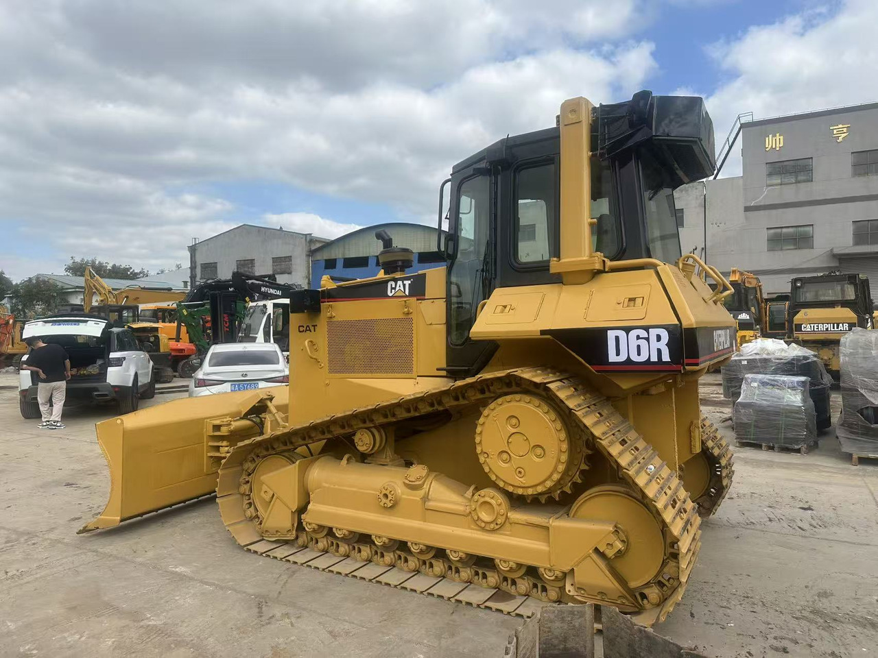 CATERPILLAR D6R Bulldozer Click forDiscount - Buldozeris: foto 3 CATERPILLAR D6R Bulldozer Click forDiscount - Buldozeris: foto 3