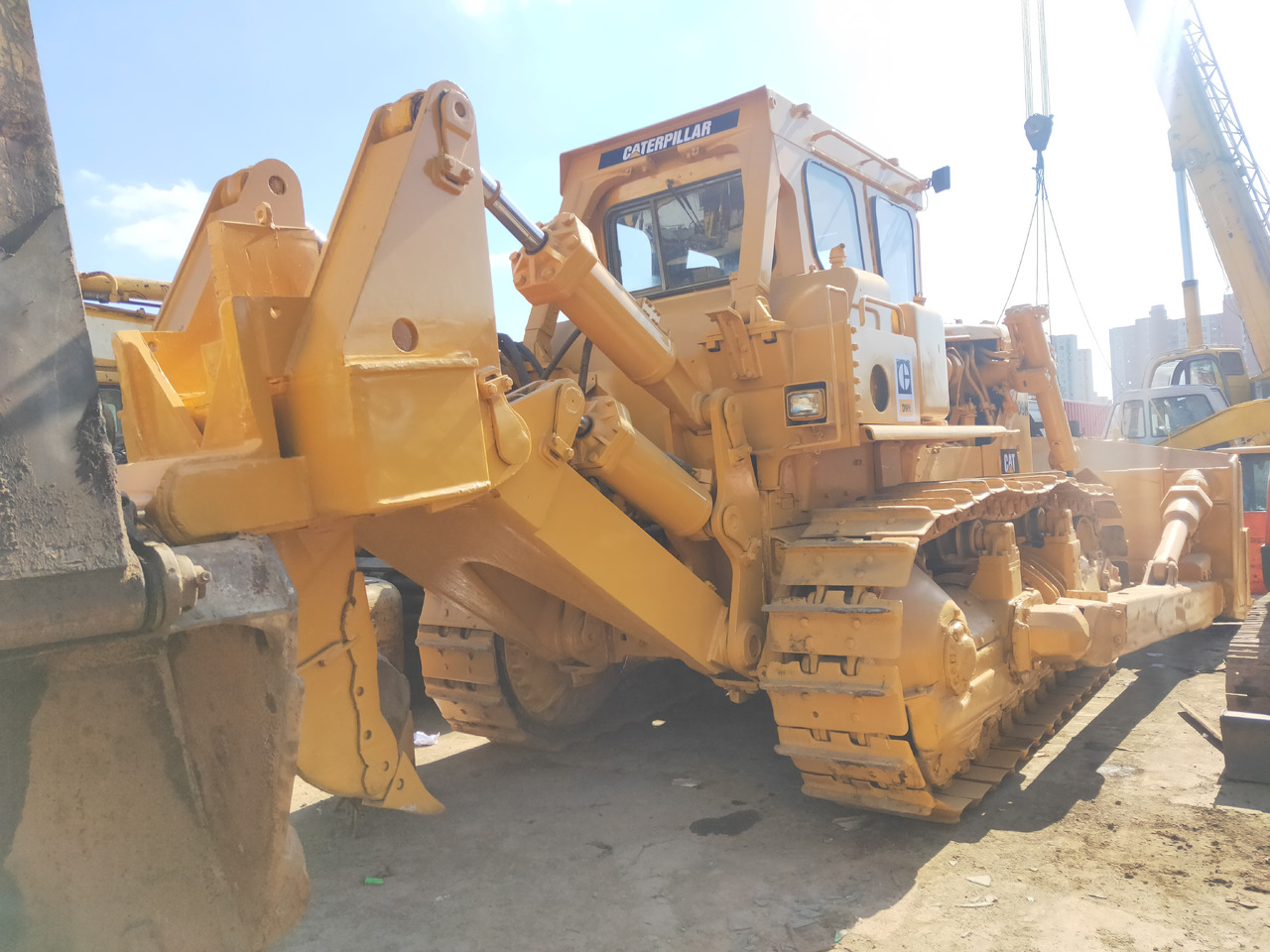 CATERPILLAR D9H - Buldozeris: foto 4 CATERPILLAR D9H - Buldozeris: foto 4