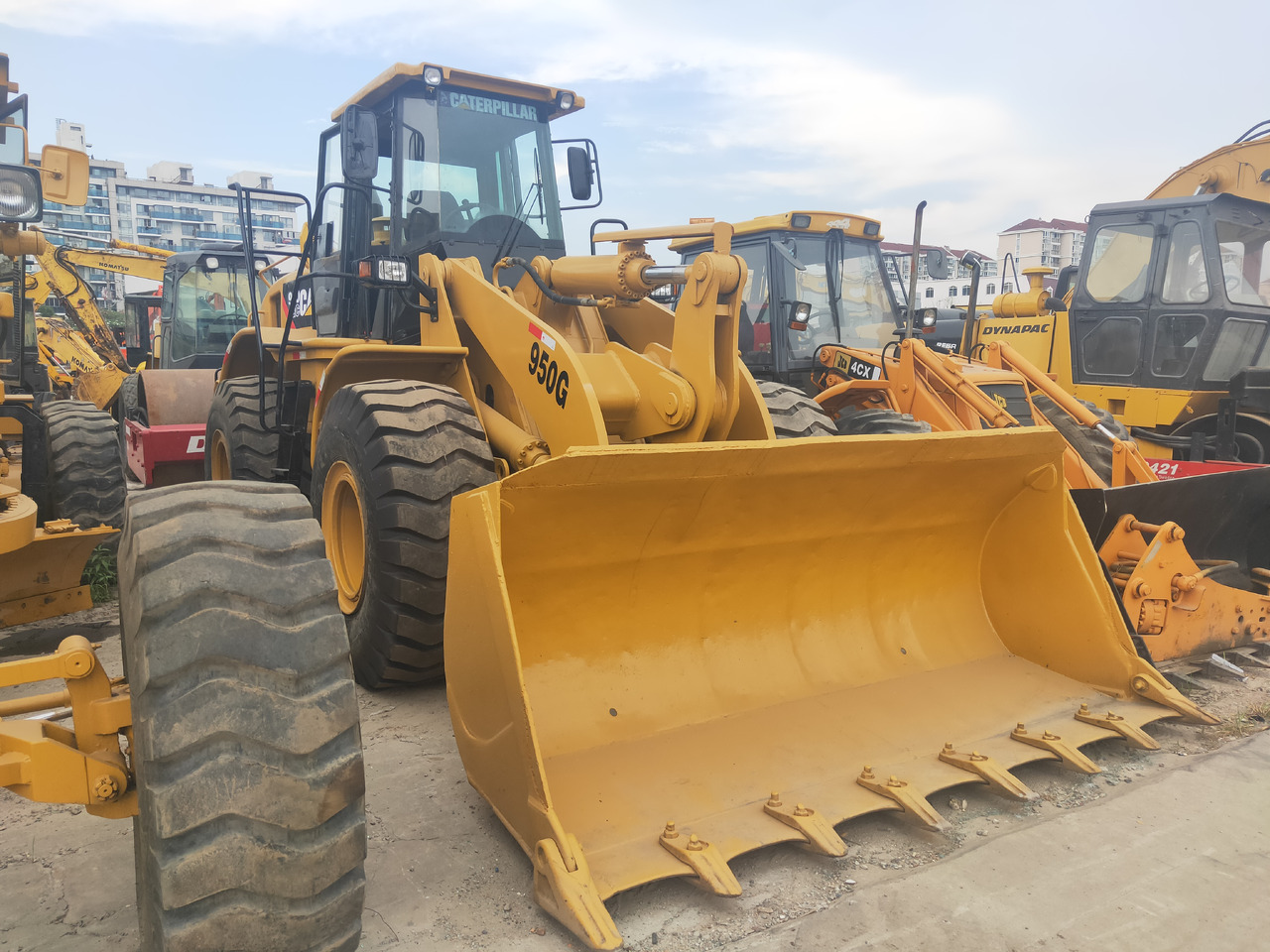 CATERPILLAR Wheel Loader 950G Click Here for Discount - Ratinis krautuvas: foto 1 CATERPILLAR Wheel Loader 950G Click Here for Discount - Ratinis krautuvas: foto 1