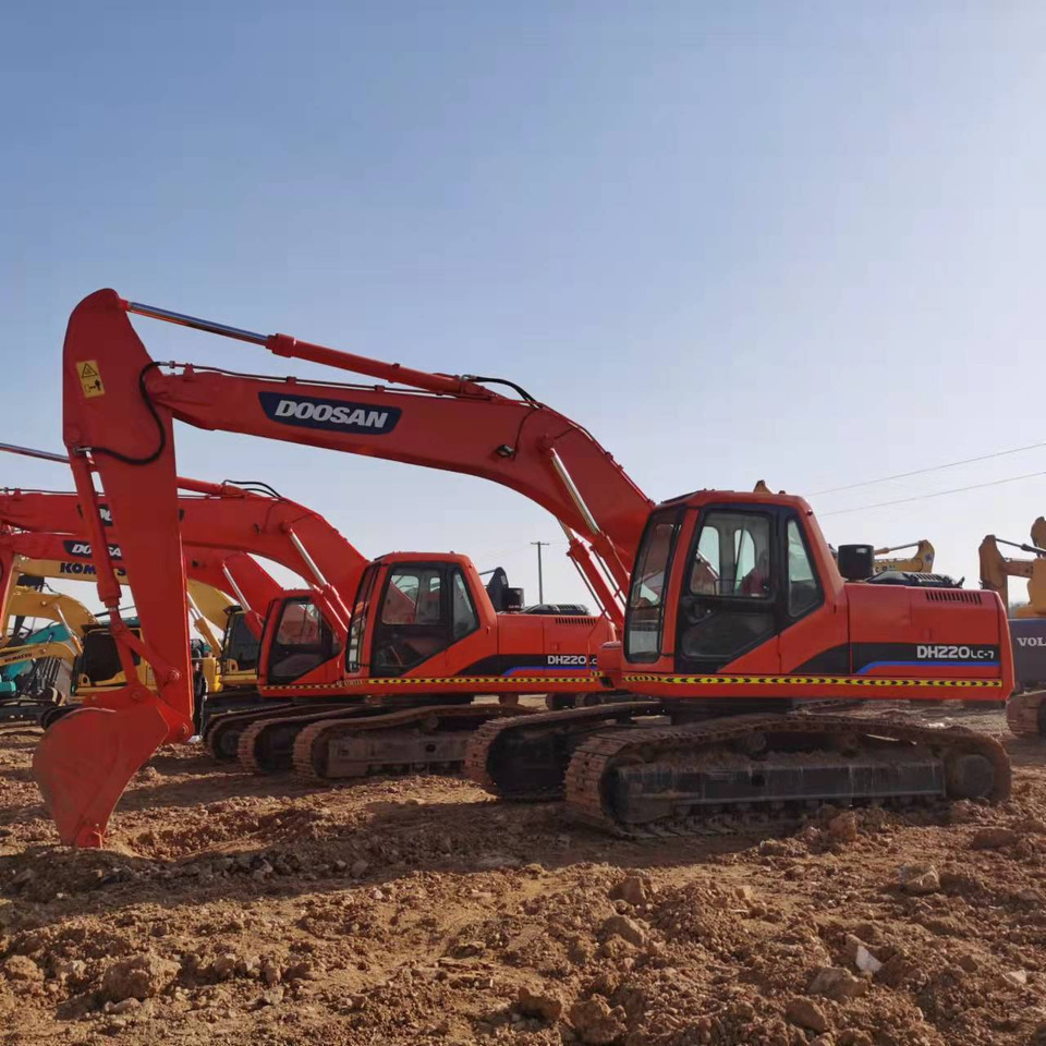 DOOSAN DH220LC-7 - Vikšrinis ekskavatorius: foto 1 DOOSAN DH220LC-7 - Vikšrinis ekskavatorius: foto 1