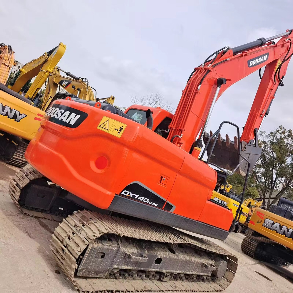 DOOSAN DX140 Crawler excavator Good condition - Vikšrinis ekskavatorius: foto 5 DOOSAN DX140 Crawler excavator Good condition - Vikšrinis ekskavatorius: foto 5