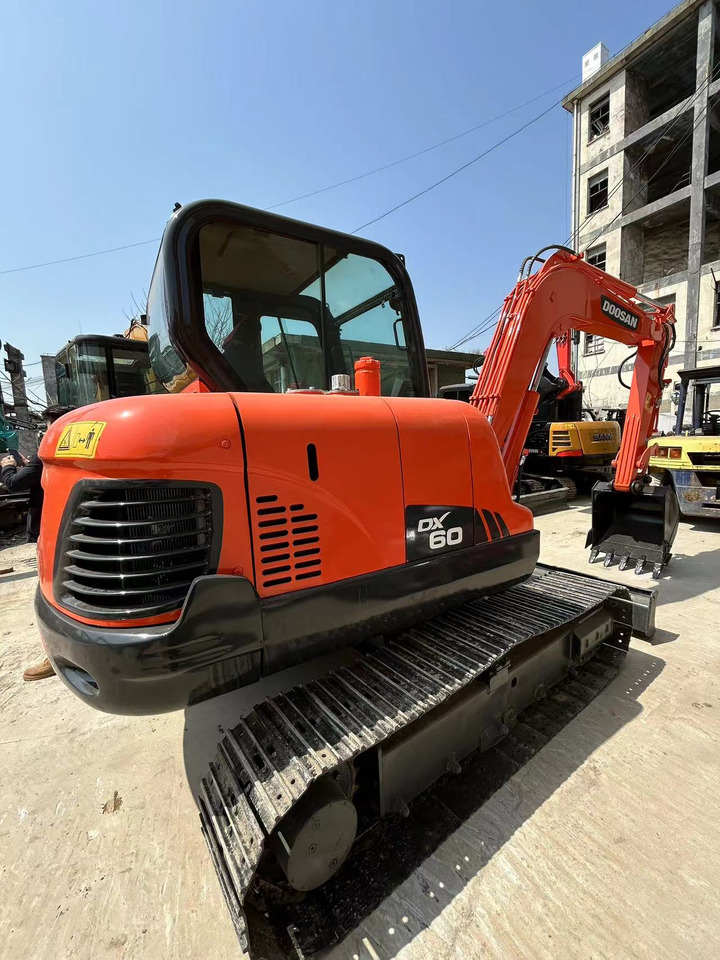 DOOSAN DX60 Mini excavator 6ton - Mini ekskavatorius: foto 5 DOOSAN DX60 Mini excavator 6ton - Mini ekskavatorius: foto 5