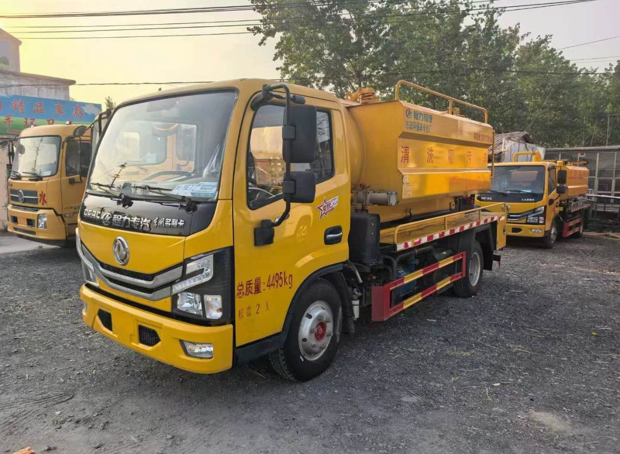 DongFeng Small Sewage Truck - Asenizatorius: foto 1 DongFeng Small Sewage Truck - Asenizatorius: foto 1