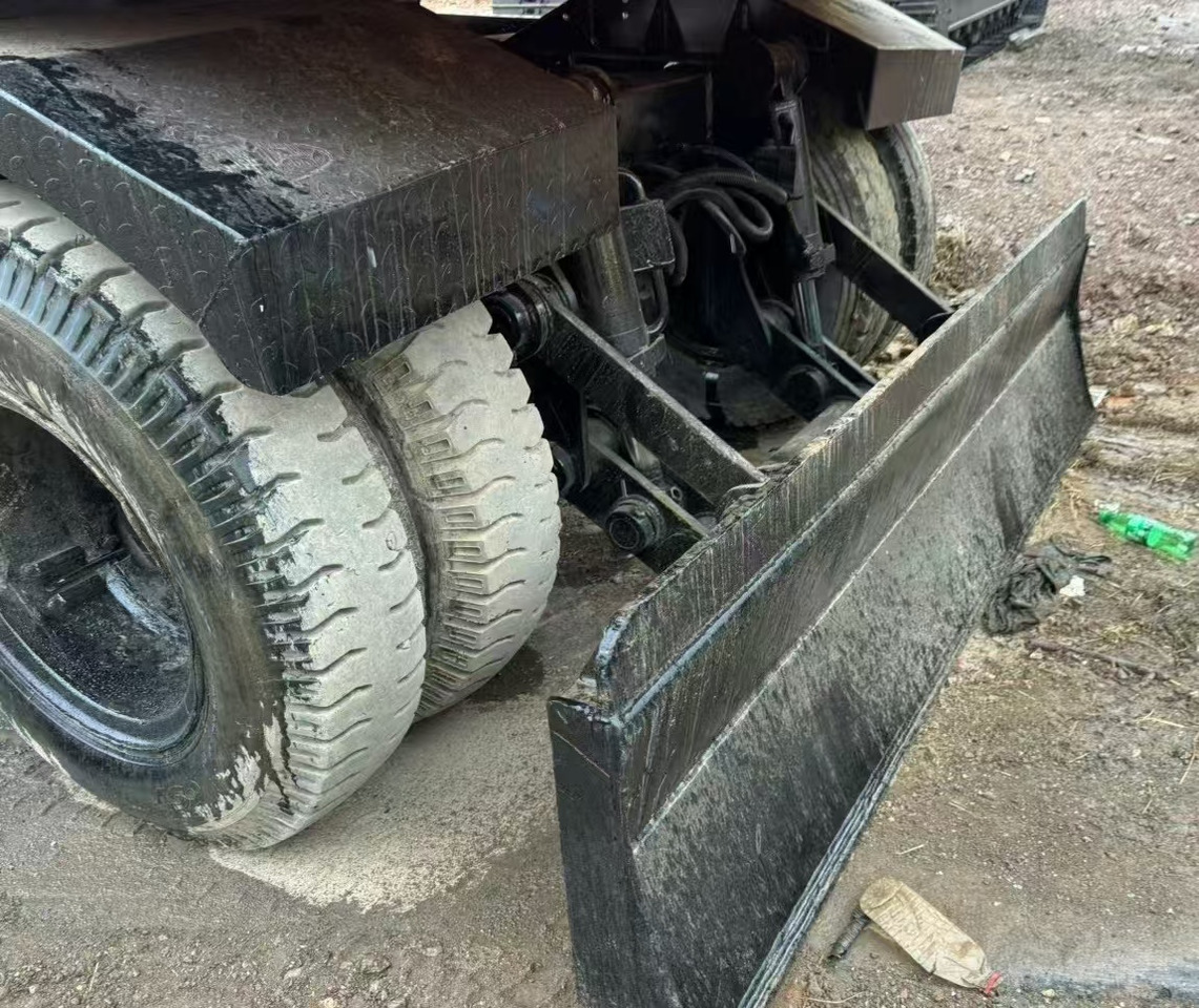 Doosan DX150W Wheel Loader click for Discount - Ratinis ekskavatorius: foto 5 Doosan DX150W Wheel Loader click for Discount - Ratinis ekskavatorius: foto 5