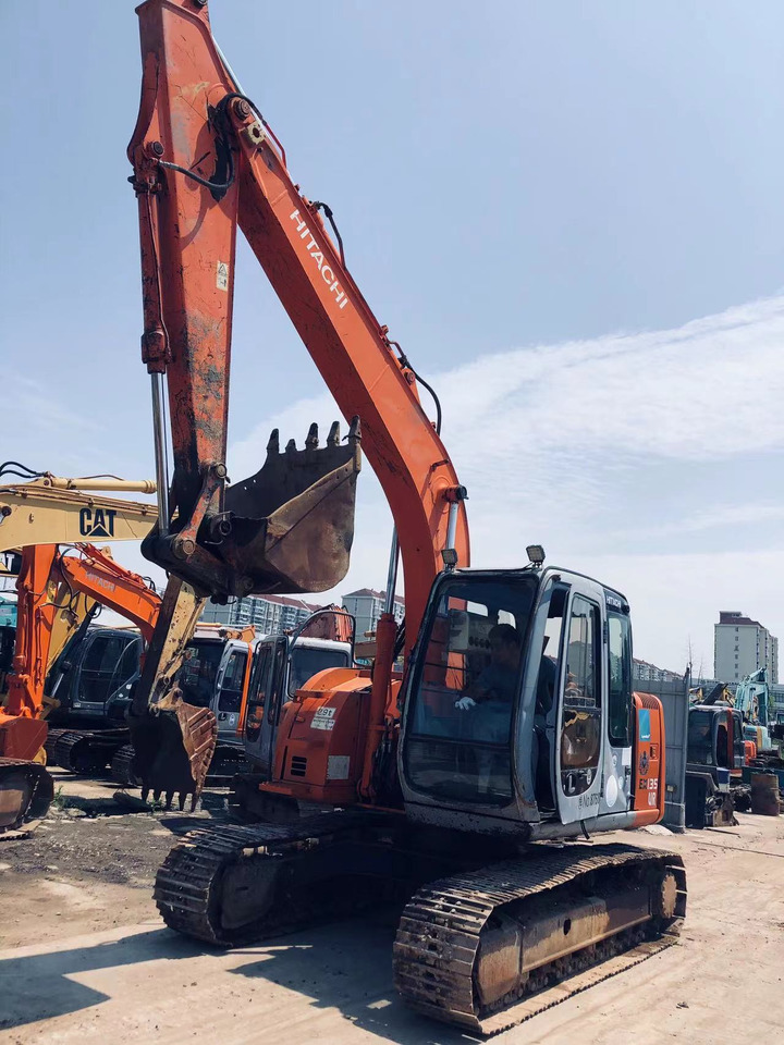 HITACHI EX135 - Vikšrinis ekskavatorius: foto 5 HITACHI EX135 - Vikšrinis ekskavatorius: foto 5