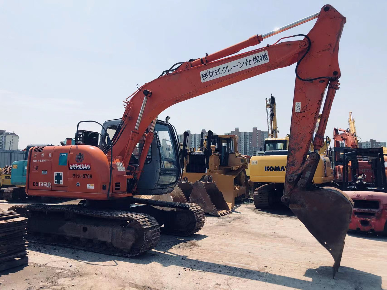 HITACHI EX135 - Vikšrinis ekskavatorius: foto 4 HITACHI EX135 - Vikšrinis ekskavatorius: foto 4