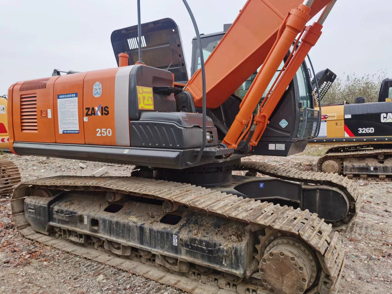 HITACHI ZX250 - Vikšrinis ekskavatorius: foto 4 HITACHI ZX250 - Vikšrinis ekskavatorius: foto 4