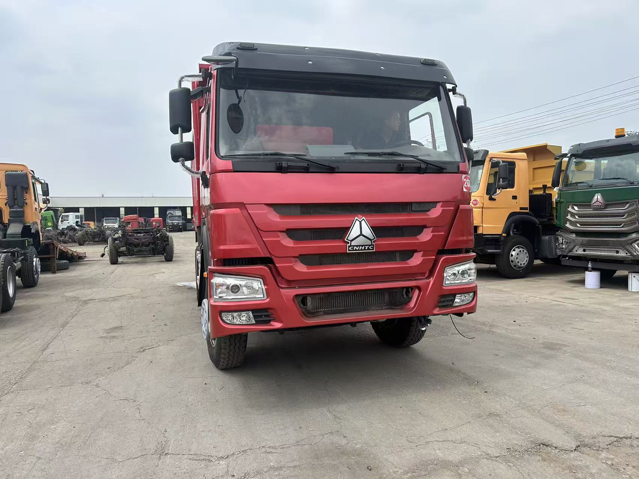 HOWO Howo 6✖4 Dump truck New condition - Savivartis sunkvežimis: foto 1 HOWO Howo 6✖4 Dump truck New condition - Savivartis sunkvežimis: foto 1
