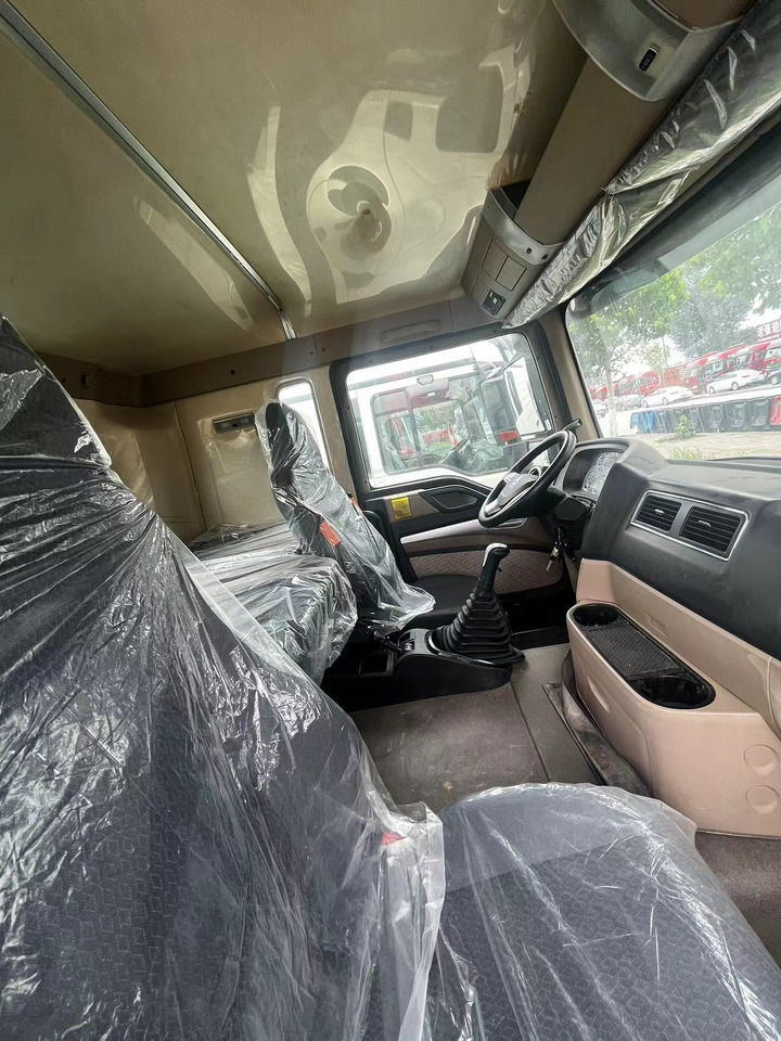 Betonvežis HOWO TX350 Cement Mixer Truck: foto 6