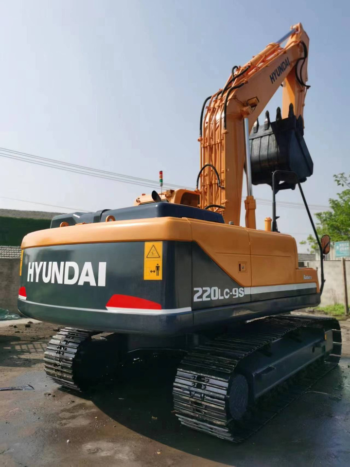 HYUNDAI R220-9S - Vikšrinis ekskavatorius: foto 3 HYUNDAI R220-9S - Vikšrinis ekskavatorius: foto 3