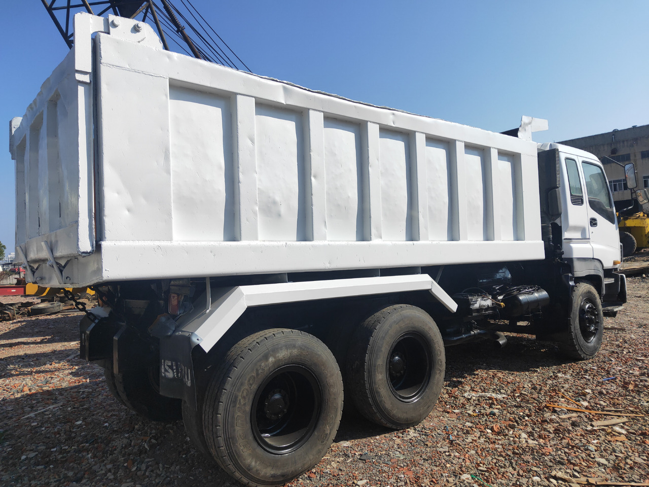 ISUZU 6X4 Great Deal Ready to Ship - Savivartis sunkvežimis: foto 4 ISUZU 6X4 Great Deal Ready to Ship - Savivartis sunkvežimis: foto 4