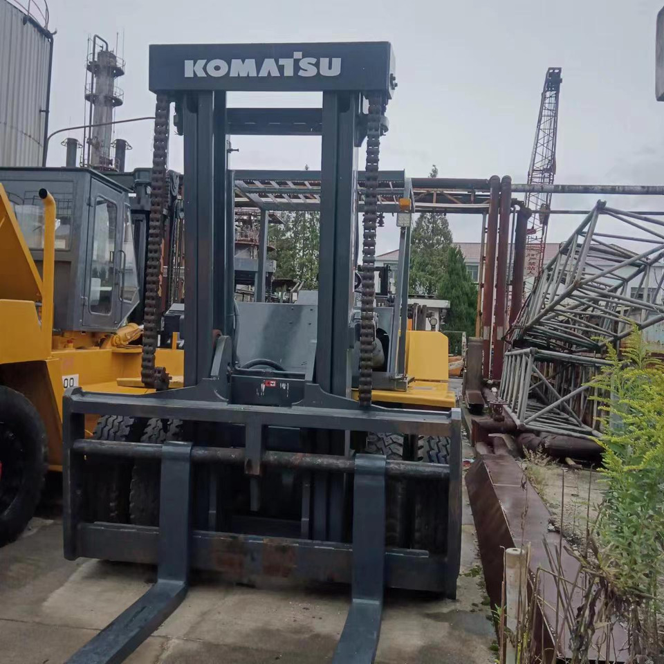KOMATSU FD150 - Dyzelinis krautuvas: foto 2 KOMATSU FD150 - Dyzelinis krautuvas: foto 2