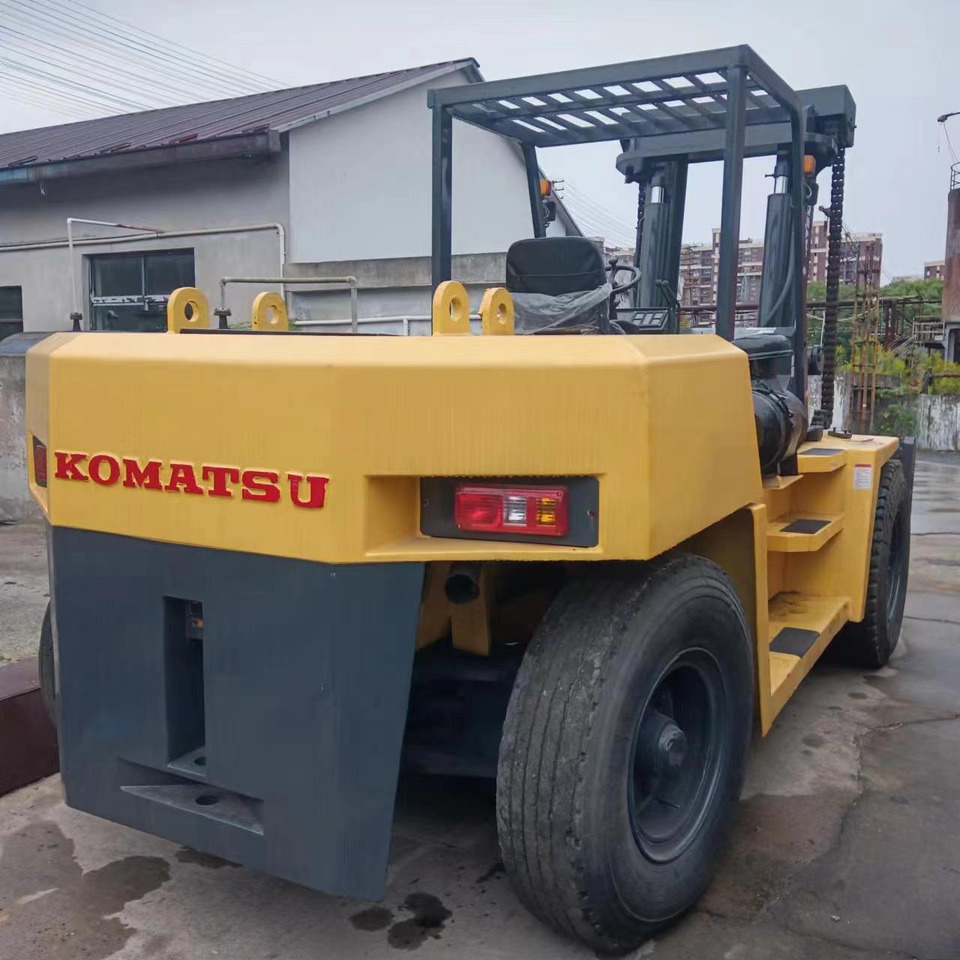 KOMATSU FD150 - Dyzelinis krautuvas: foto 5 KOMATSU FD150 - Dyzelinis krautuvas: foto 5