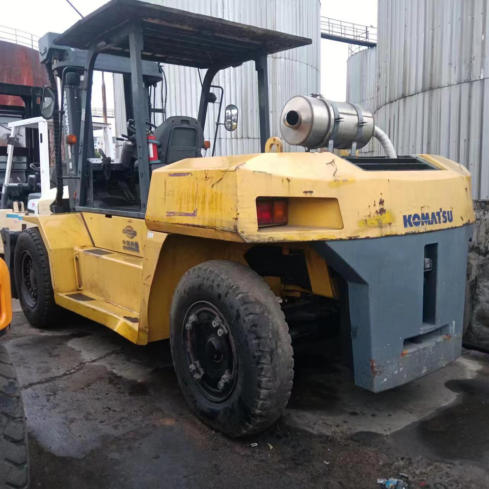 KOMATSU FD150 - Dyzelinis krautuvas: foto 4 KOMATSU FD150 - Dyzelinis krautuvas: foto 4