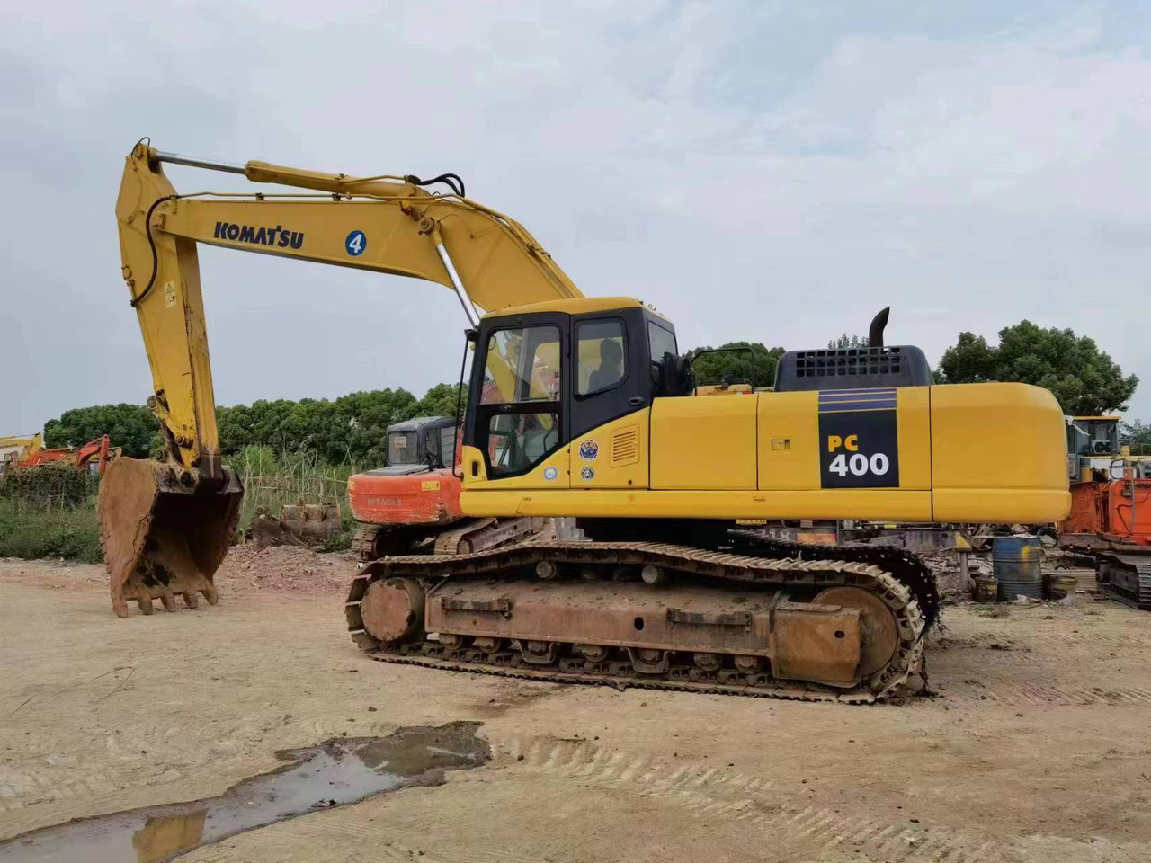 KOMATSU PC400-7 Excavator Click for Discount - Ekskavatorius: foto 1 KOMATSU PC400-7 Excavator Click for Discount - Ekskavatorius: foto 1