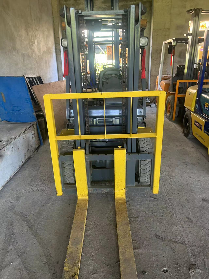 Komats FD30 Forklift Click for Discount - Dyzelinis krautuvas: foto 4 Komats FD30 Forklift Click for Discount - Dyzelinis krautuvas: foto 4