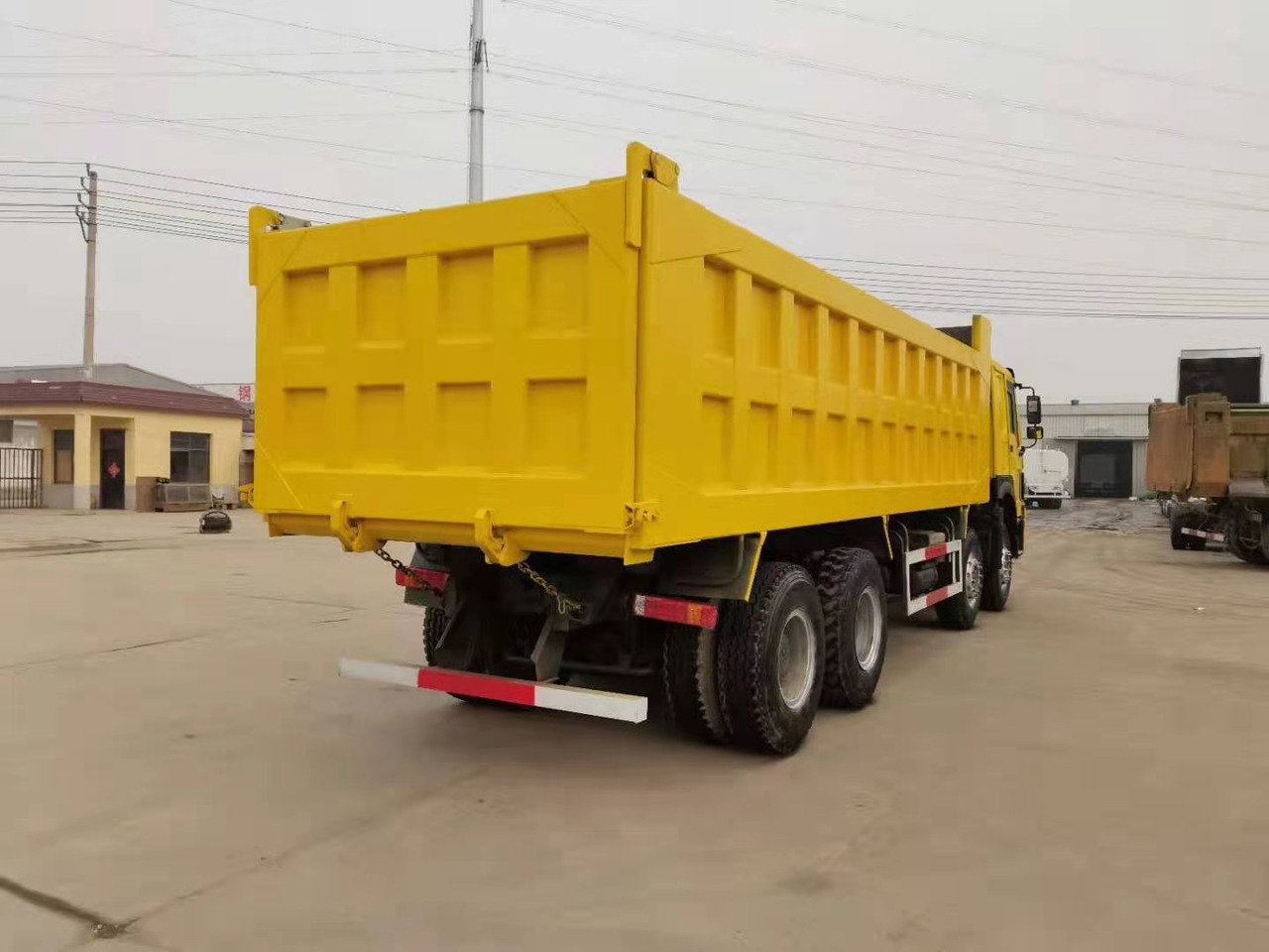 SINOTRUK HOWO 375 8X4 CLICK HERE FOR DISCOUNT - Savivartis sunkvežimis: foto 4 SINOTRUK HOWO 375 8X4 CLICK HERE FOR DISCOUNT - Savivartis sunkvežimis: foto 4