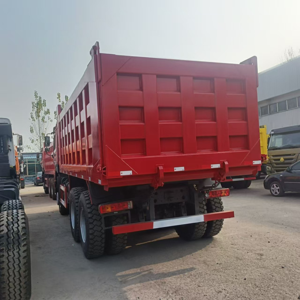 SINOTRUK HOWO 6x4 Dump Truck Click for Discount - Savivartis sunkvežimis: foto 2 SINOTRUK HOWO 6x4 Dump Truck Click for Discount - Savivartis sunkvežimis: foto 2