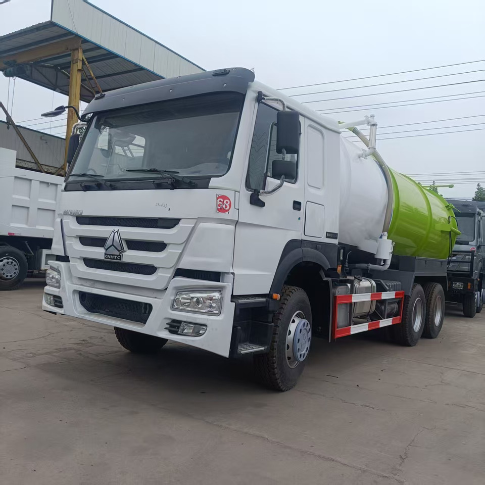 Sinotruk Howo Howo 6x4 Large Vacuum Suction Truck - Asenizatorius: foto 1 Sinotruk Howo Howo 6x4 Large Vacuum Suction Truck - Asenizatorius: foto 1